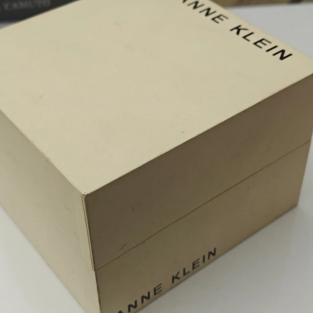 Anne Klein battery working